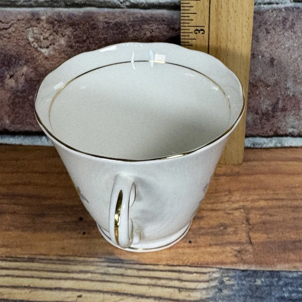 Colclough vintage teacup
